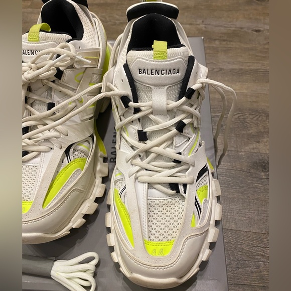 Balenciaga Track Sneaker in “White Flou Yellow” - Picture 2 of 8